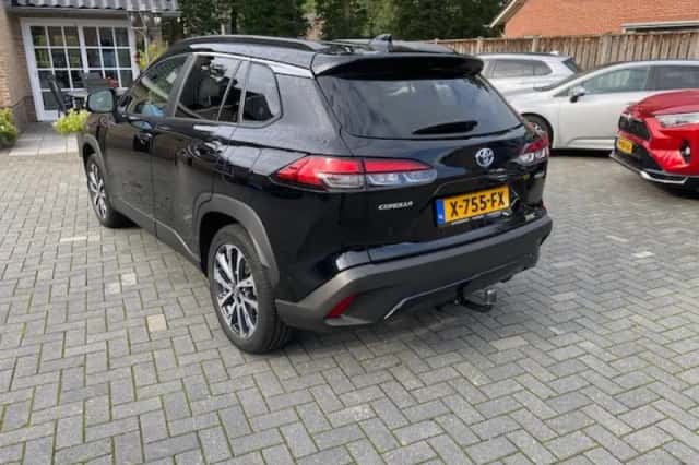 Toyota Corolla Cross (2023) thumbnail 4