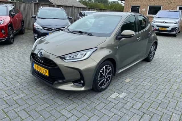 Toyota Yaris (2020) thumbnail 1
