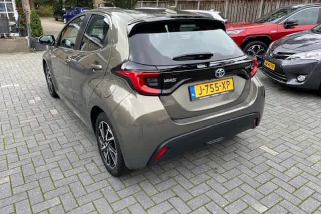 Toyota Yaris (2020) thumbnail 4