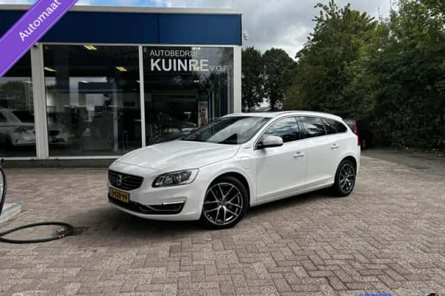 Volvo V60 (2013) thumbnail 1