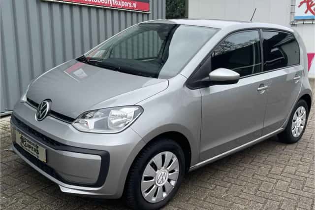 Volkswagen Up! (2021) thumbnail 2