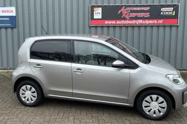 Volkswagen Up! (2021) thumbnail 3