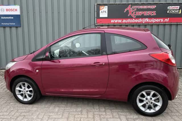Ford Ka (2010) thumbnail 4