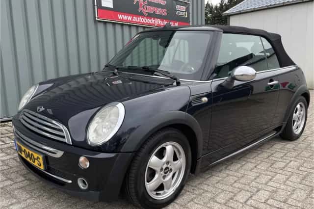 MINI Cooper (2007) thumbnail 2