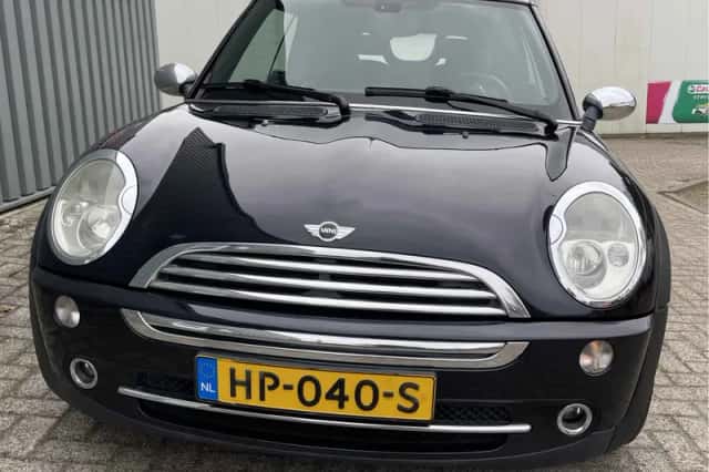 MINI Cooper (2007) thumbnail 6