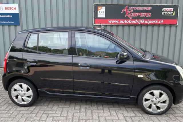 Kia Picanto (2006) thumbnail 3