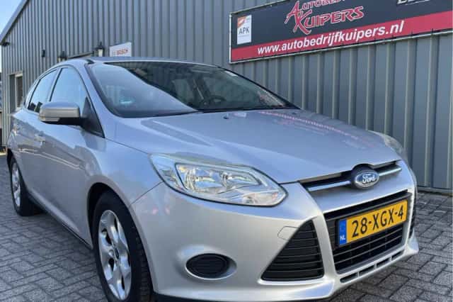 Ford Focus (2012) thumbnail 1