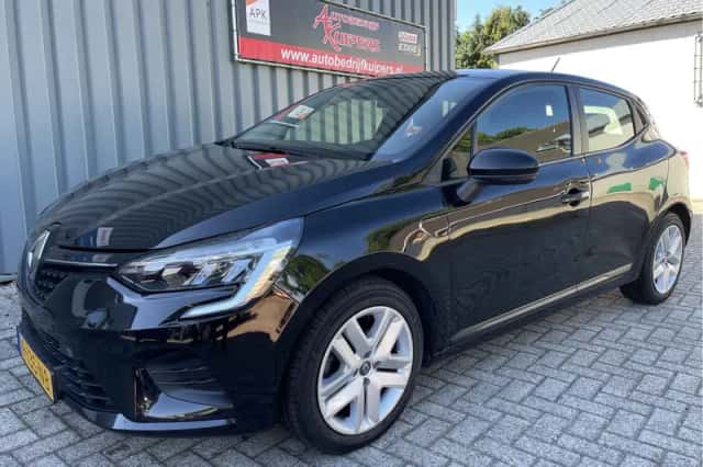 Renault Clio (2022) thumbnail 2