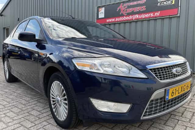 Ford Mondeo (2010) thumbnail 1