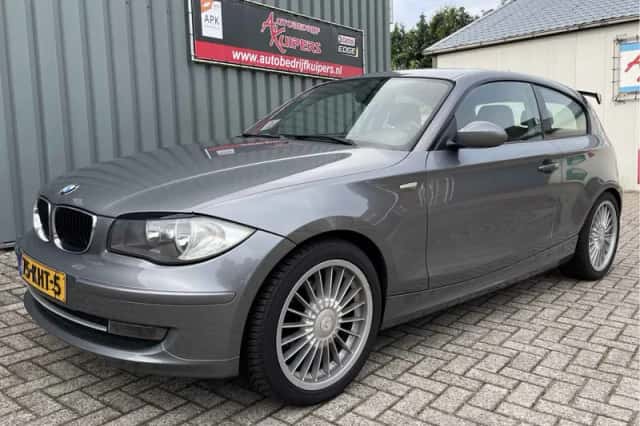 BMW 1-Serie (2009) thumbnail 2