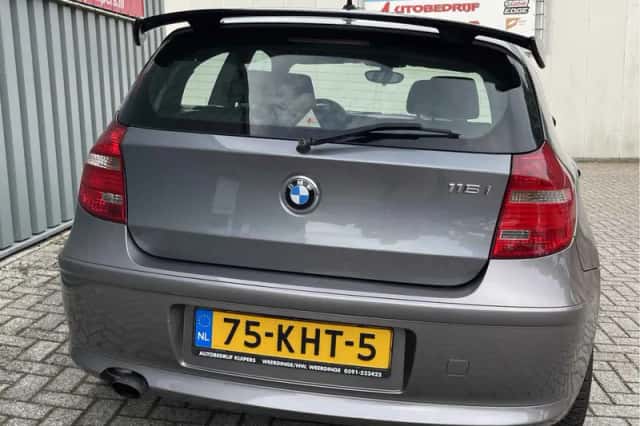 BMW 1-Serie (2009) thumbnail 6