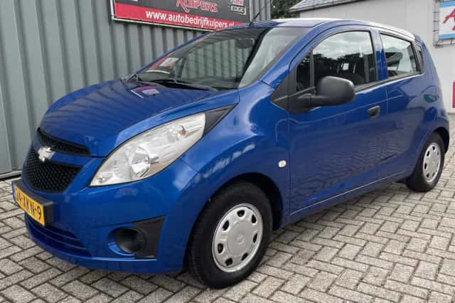 Chevrolet Spark (2012) thumbnail 2