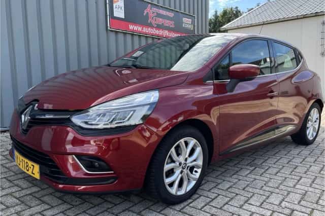 Renault Clio (2016) thumbnail 2