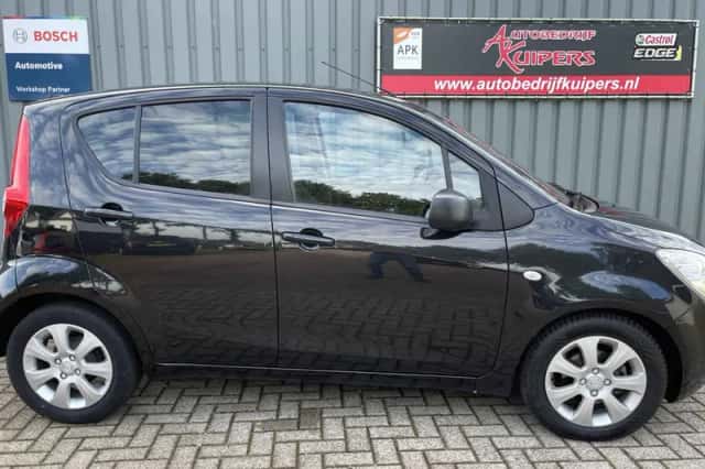 Opel Agila (2010) thumbnail 3