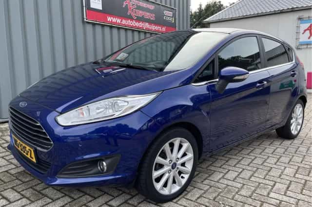 Ford Fiesta (2017) thumbnail 2