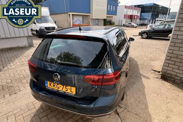 Volkswagen Passat (2021) thumbnail 5
