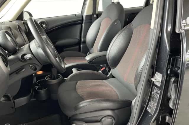 MINI Countryman (2012) thumbnail 6