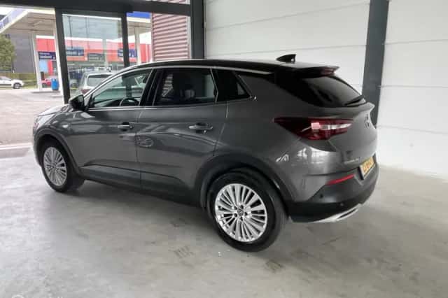 Opel Grandland (2019) thumbnail 3