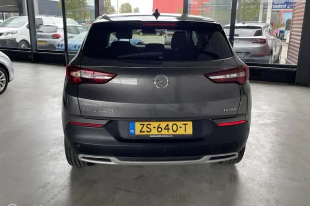 Opel Grandland (2019) thumbnail 4