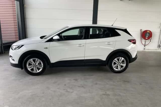 Opel Grandland (2020) thumbnail 2