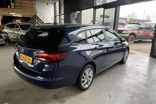 Opel Astra (2020) thumbnail 4