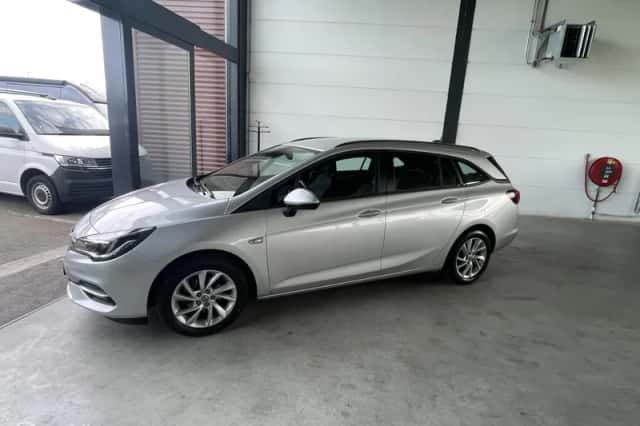 Opel Astra (2020) thumbnail 2