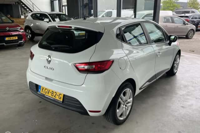 Renault Clio (2018) thumbnail 4