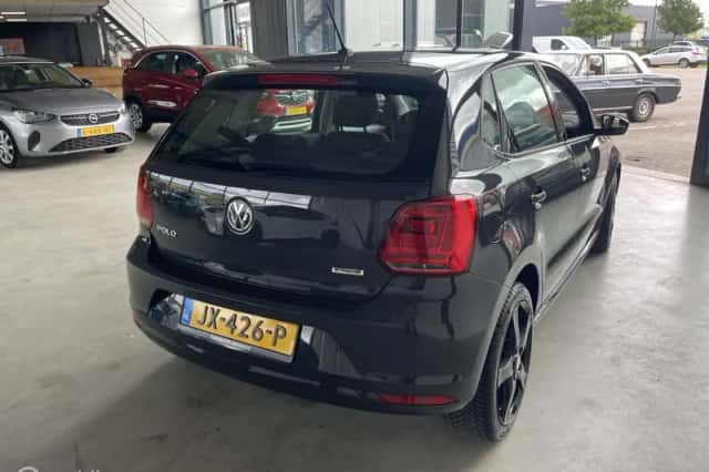 Volkswagen Polo (2016) thumbnail 4