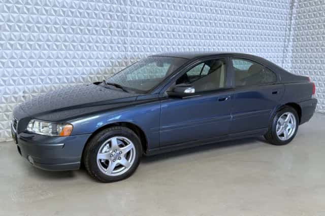 Volvo S60 (2008) thumbnail 4