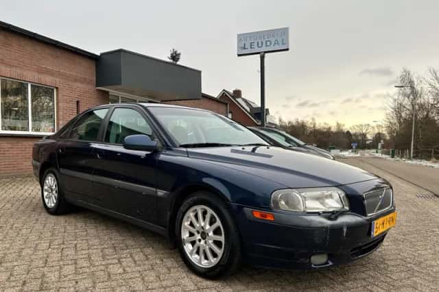 Volvo S80 (2001) thumbnail 3