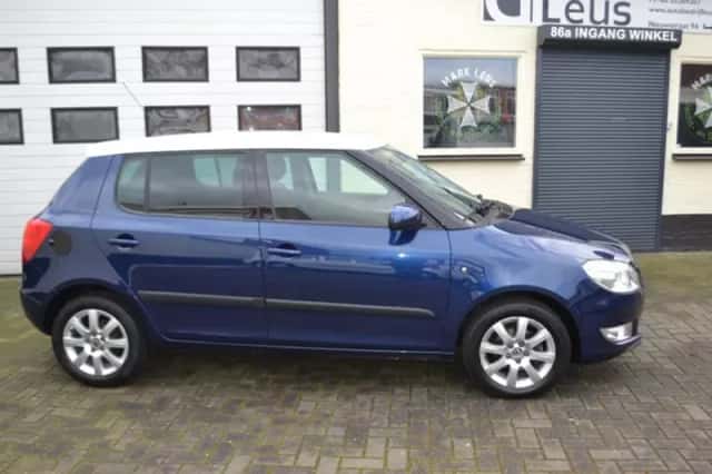Škoda Fabia (2010) thumbnail 3