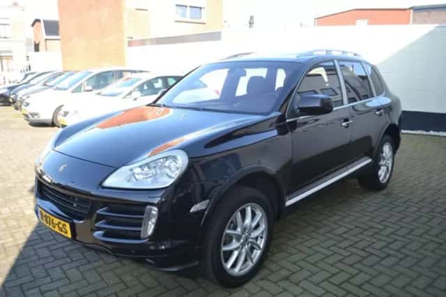 Porsche Cayenne (2007) thumbnail 2