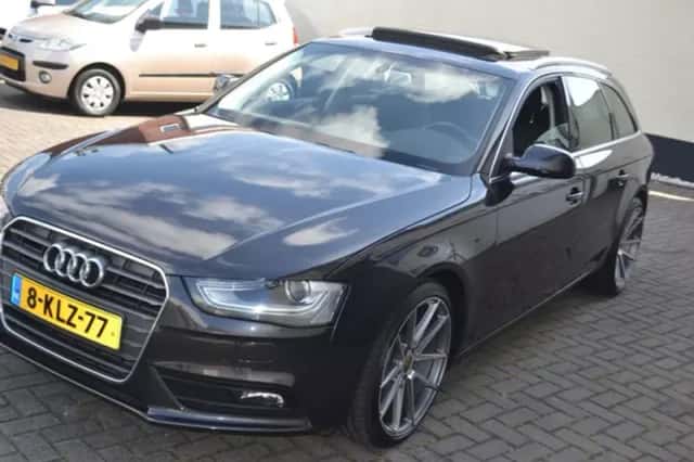 Audi A4 (2013) thumbnail 4