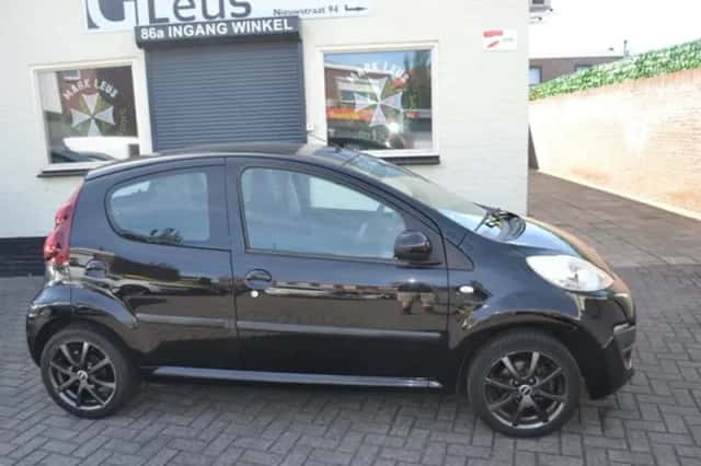 Peugeot 107 (2012) thumbnail 3