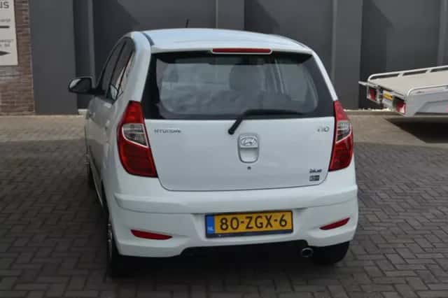 Hyundai i10 (2012) thumbnail 4