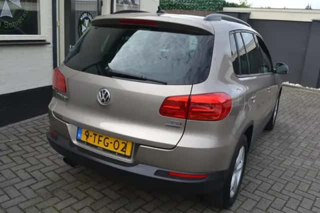 Volkswagen Tiguan (2014) thumbnail 5