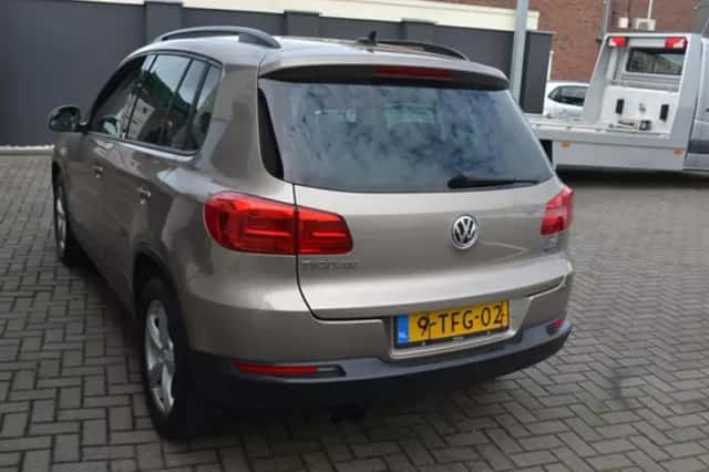 Volkswagen Tiguan (2014) thumbnail 6