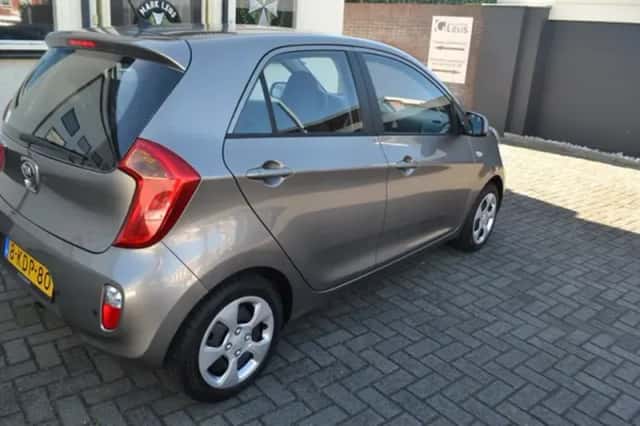 Kia Picanto (2013) thumbnail 4