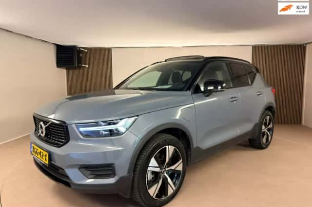 Volvo XC40 (2021) thumbnail 1