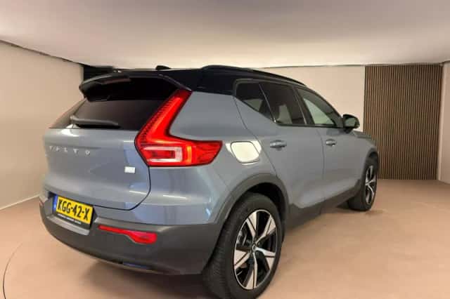 Volvo XC40 (2021) thumbnail 5