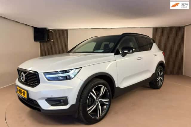 Volvo XC40 (2020) thumbnail 1