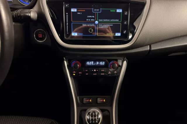 Suzuki SX4 S-Cross (2016) thumbnail 5
