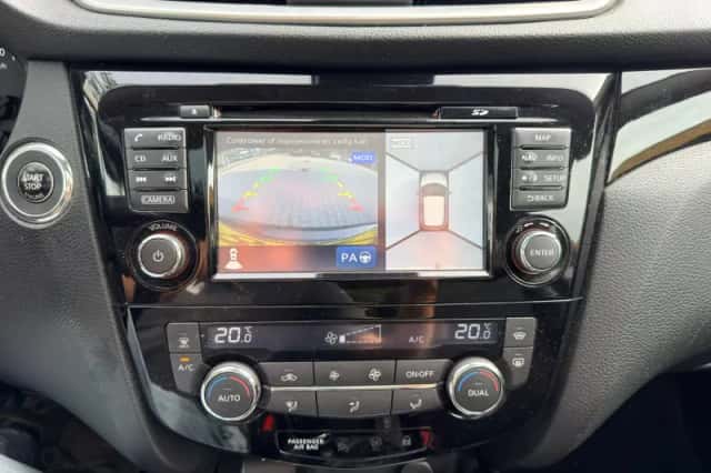 Nissan Qashqai (2016) thumbnail 4
