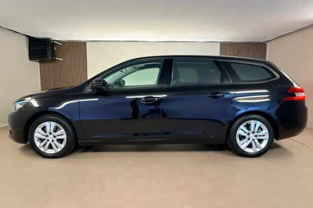 Peugeot 308 (2020) thumbnail 5
