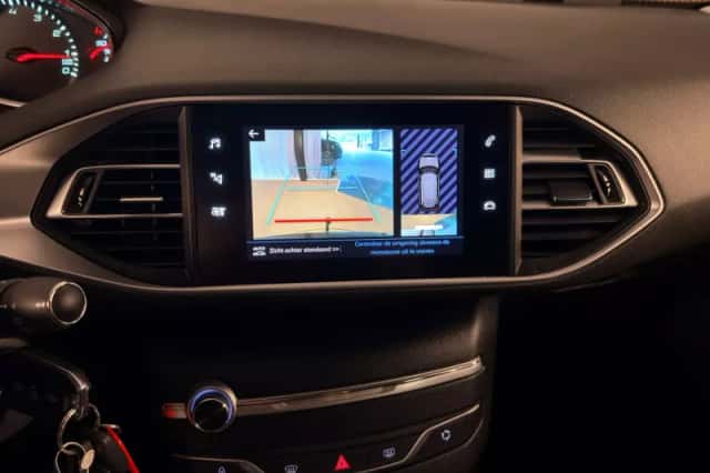 Peugeot 308 (2020) thumbnail 6