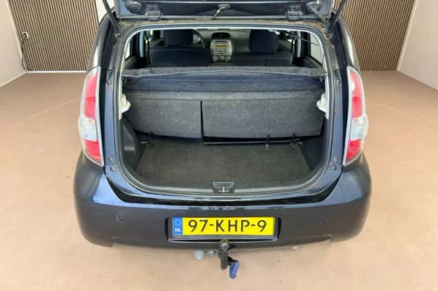 Daihatsu Sirion (2009) thumbnail 6
