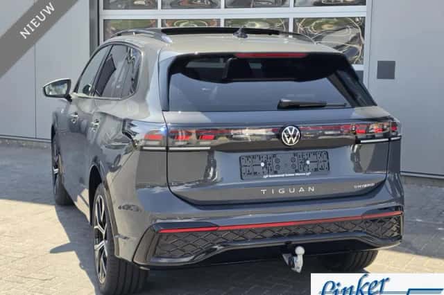 Volkswagen Tiguan (2026) thumbnail 2