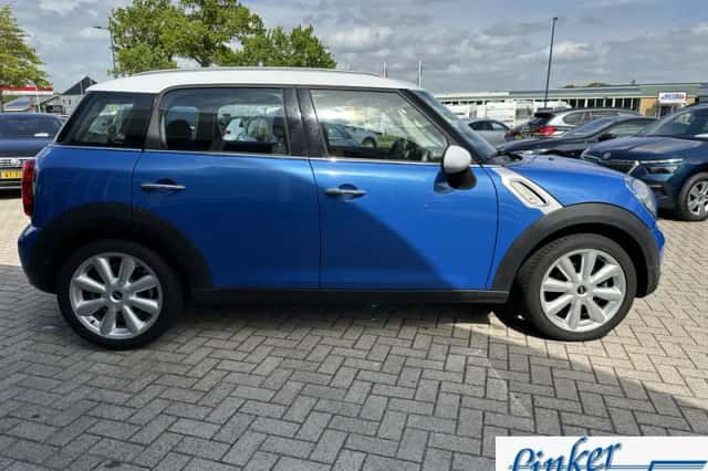 MINI Countryman (2012) thumbnail 4