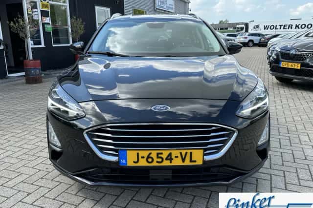 Ford Focus (2020) thumbnail 2