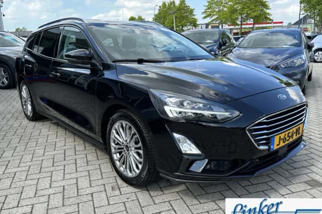 Ford Focus (2020) thumbnail 3
